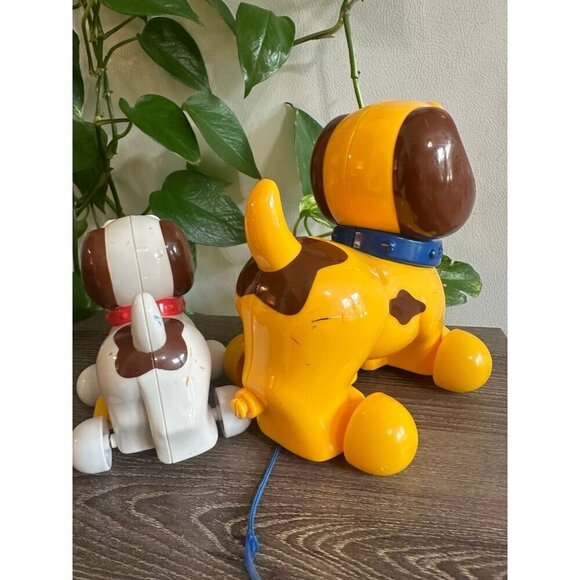 Vintage Plastic Pull Toy Dogs – Set of 2 - Picture 10 of 12